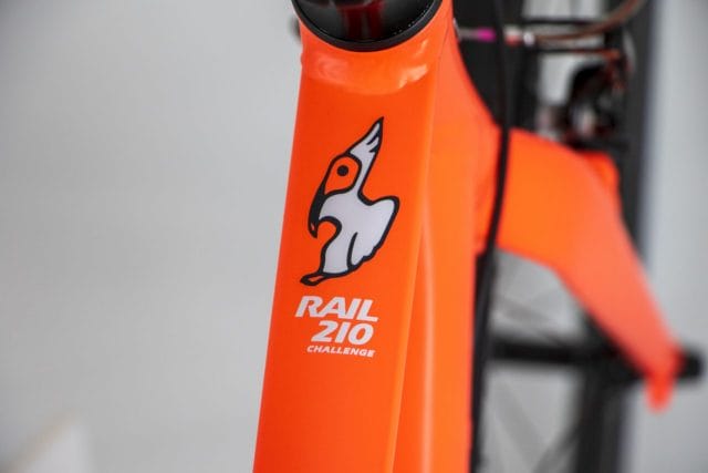 「RAIL 210 チャレンジ」 マスコットキャラクターさーどくん (トキオレンジ限定)