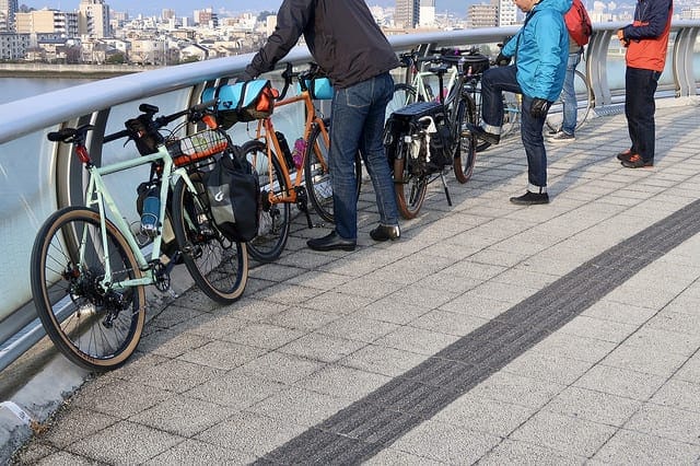 デニムがロードバイクのウェアとして すごくイイ 理由 Frame フレイム デニムがロードバイクのウェアとして すごくイイ 理由 Frame フレイム